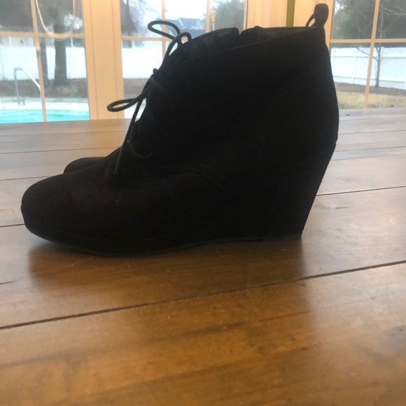 Dolce Vita Wedge Booties - Picture 3 of 6